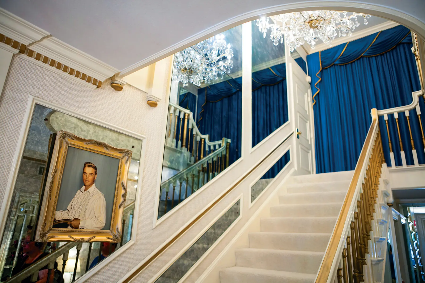 Graceland chris glass
