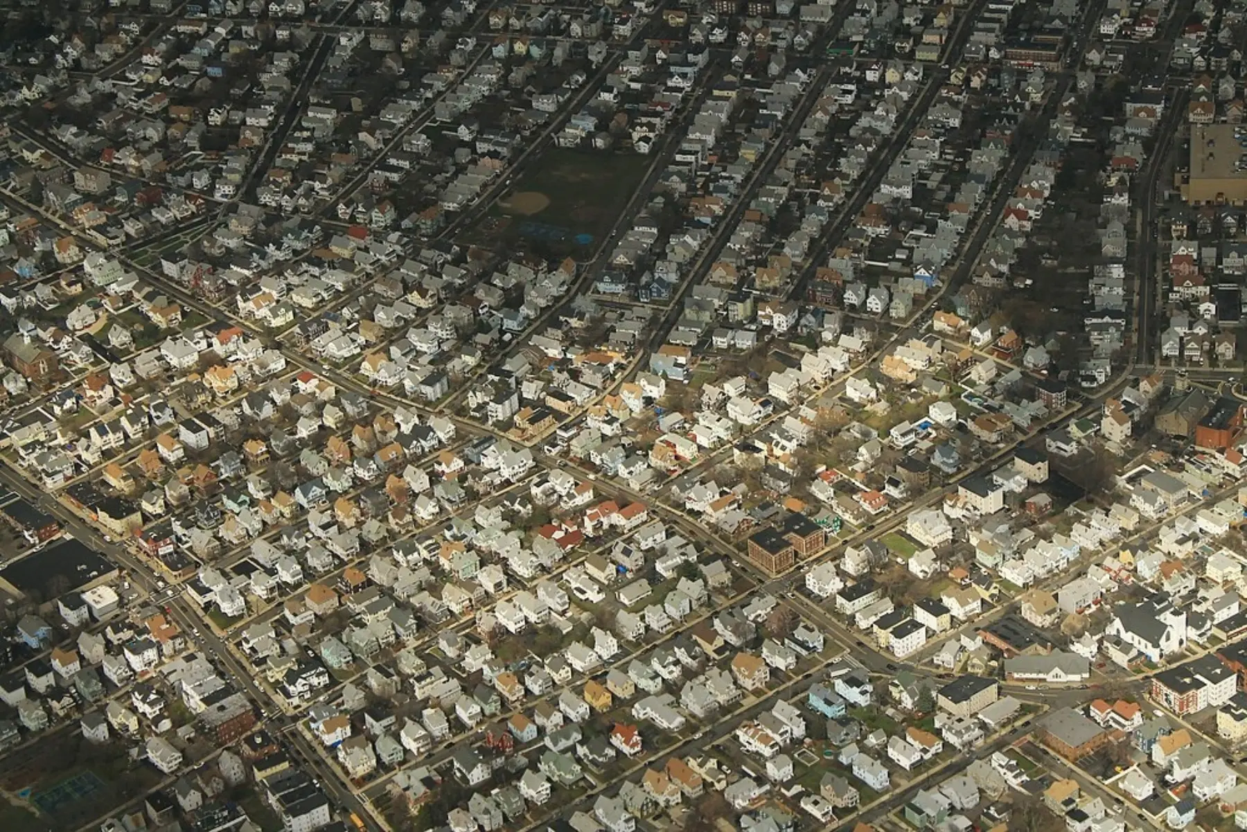 1024px Everett MA Aerial 25669031348