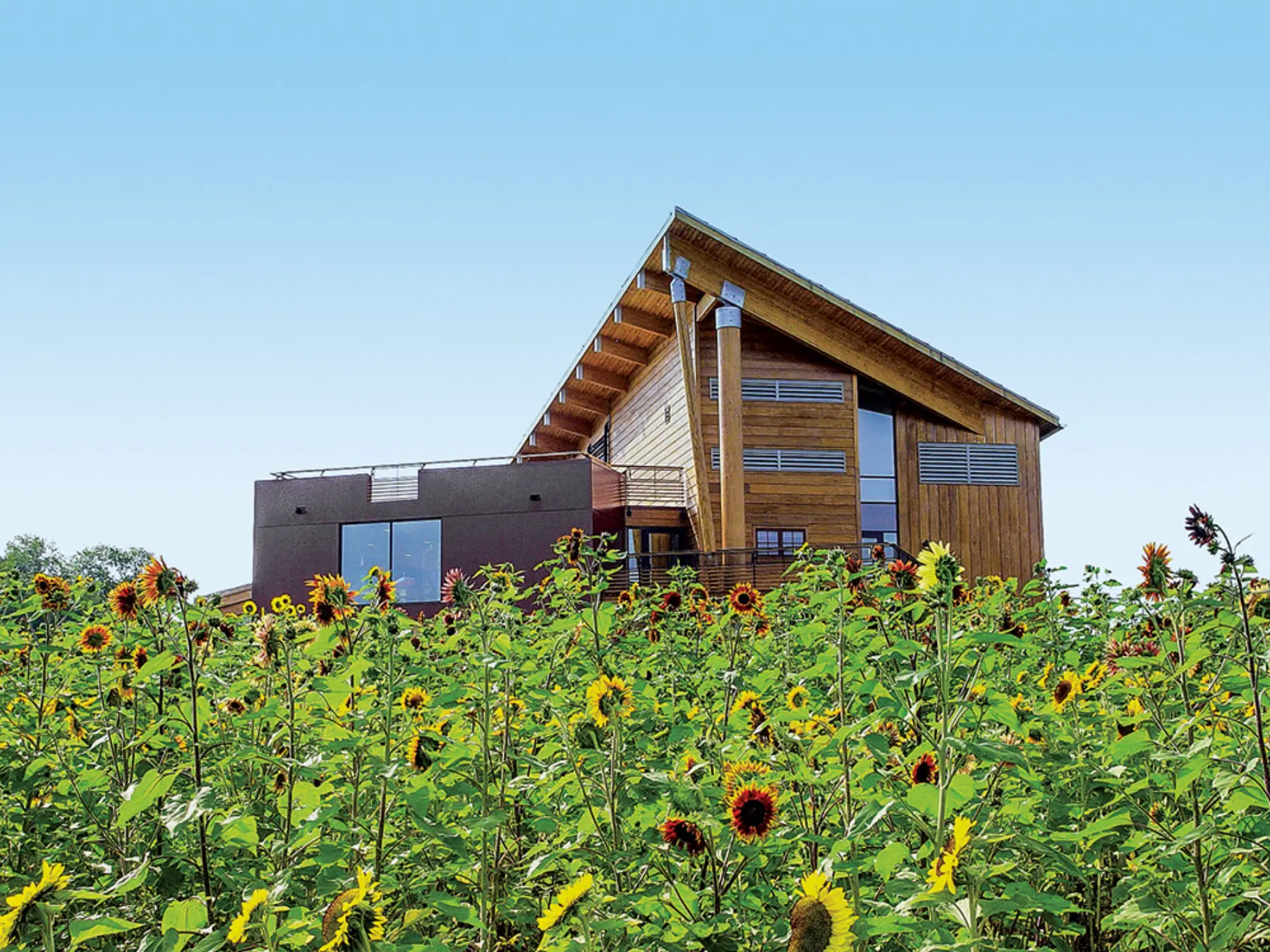 Discovery Health Center Exterior 12