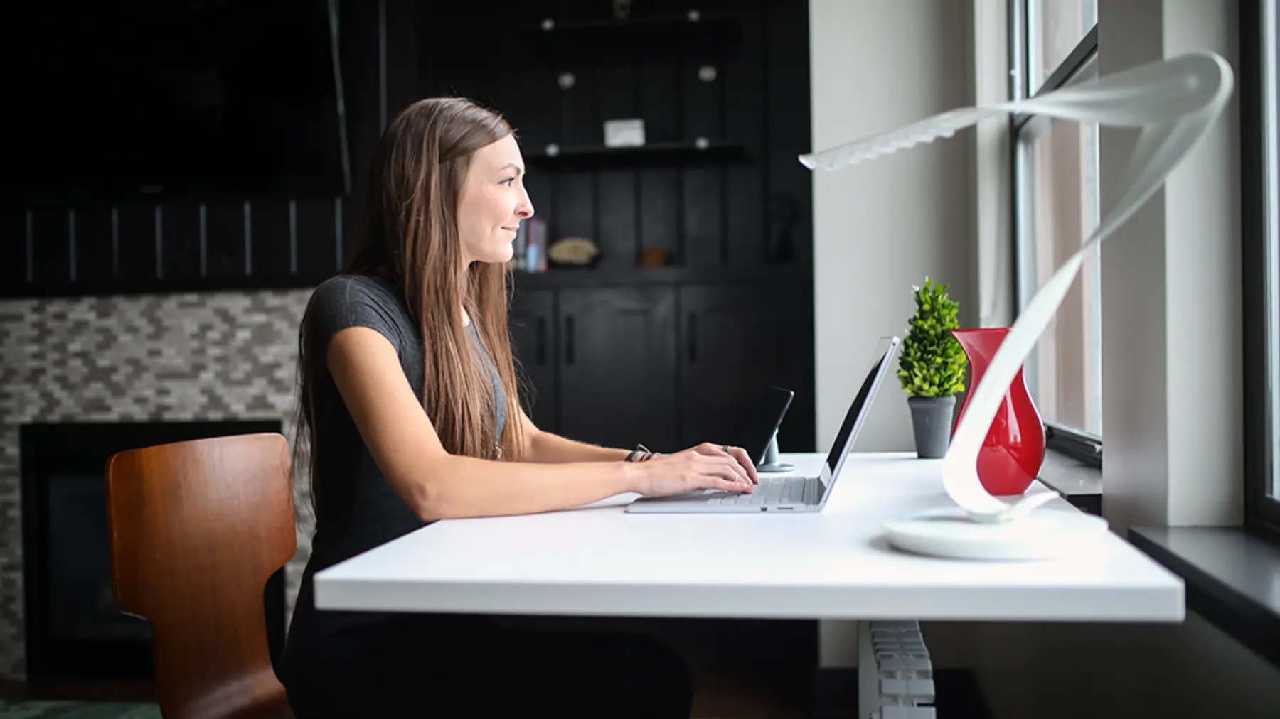Thestandingdesk usl UBMO Ayqc unsplash 1000px