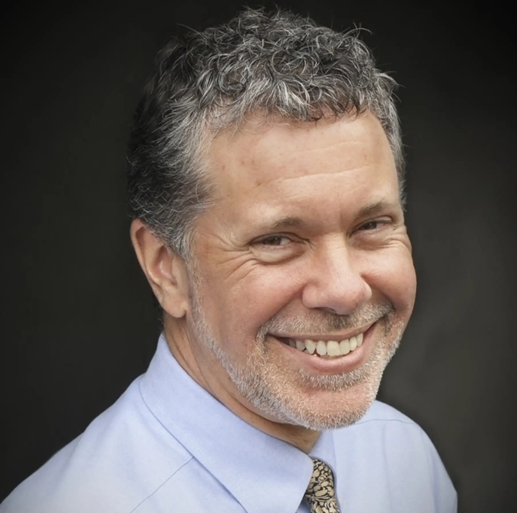 Doktor Chris FAIA headshot sq